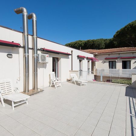 Hotel Kon Tiki San Vincenzo Kültér fotó