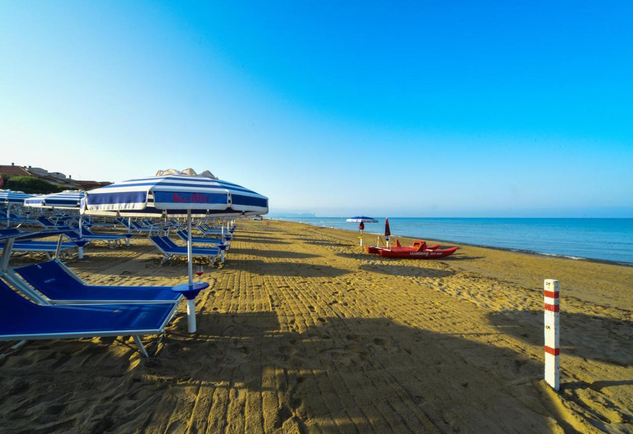 Hotel Kon Tiki San Vincenzo Kültér fotó