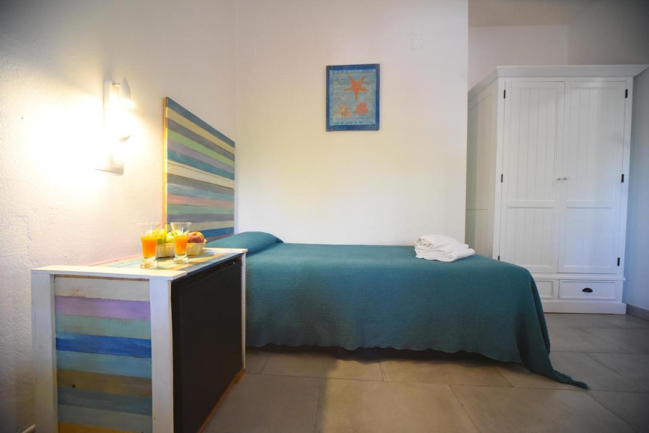Hotel Kon Tiki San Vincenzo Kültér fotó