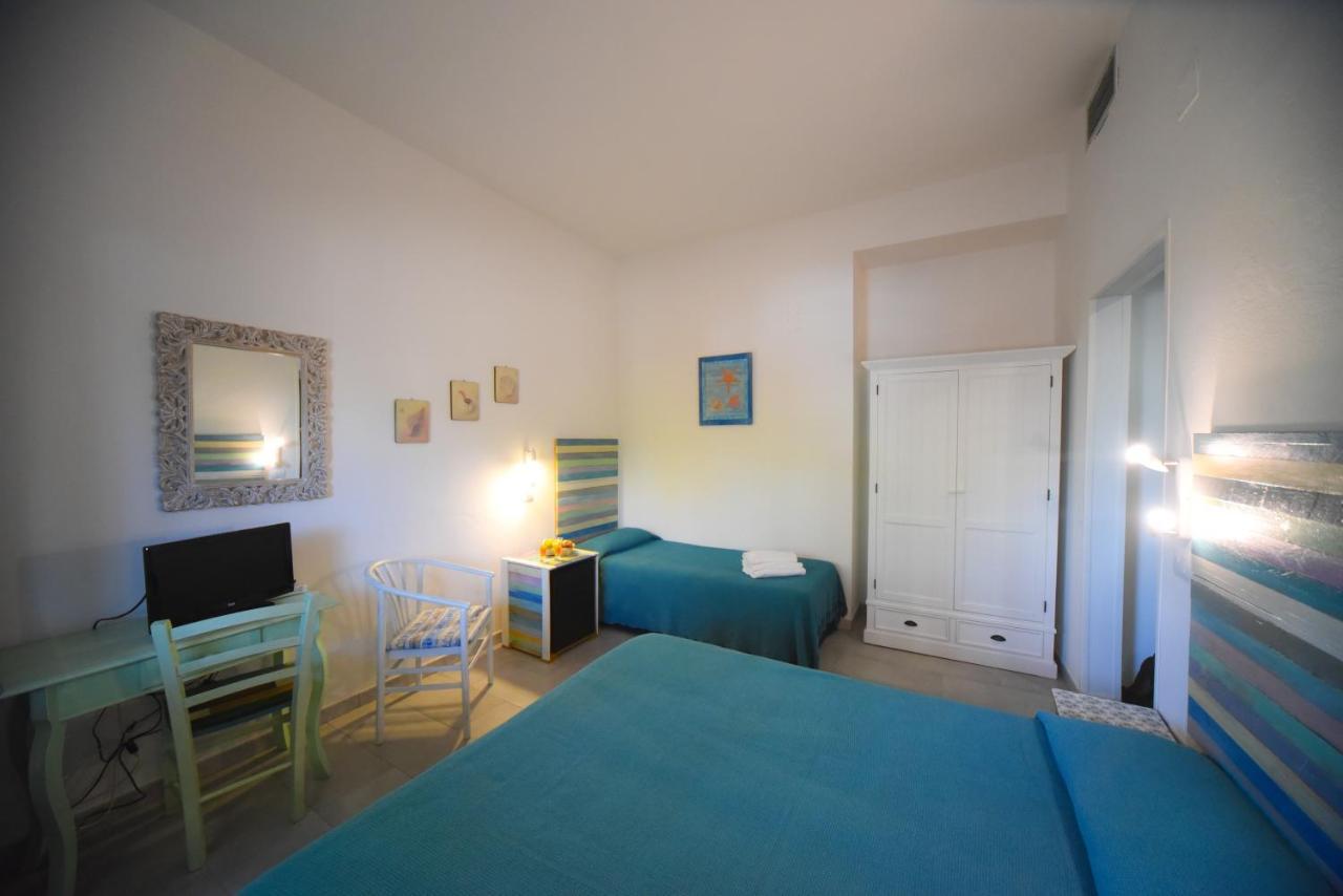 Hotel Kon Tiki San Vincenzo Kültér fotó